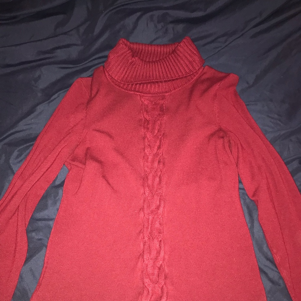 Vintage burgundy turtle neck